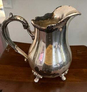Wilcox International Silver Co American Rose Pitcher 7317 Silverplate